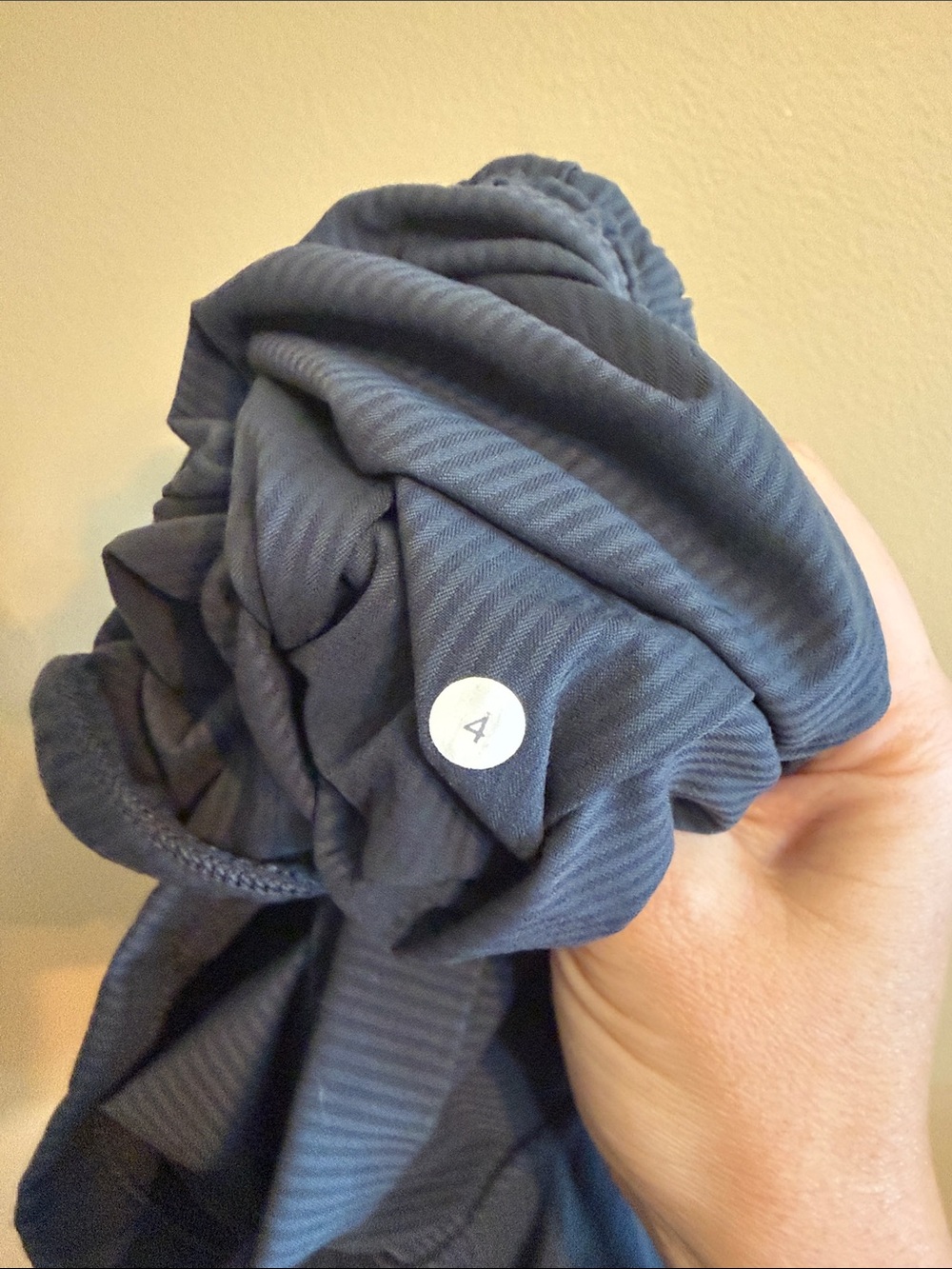lululemon athletica Women's Gray Dance Studio Drawstring Athletic Shorts - Picture 6 of 6